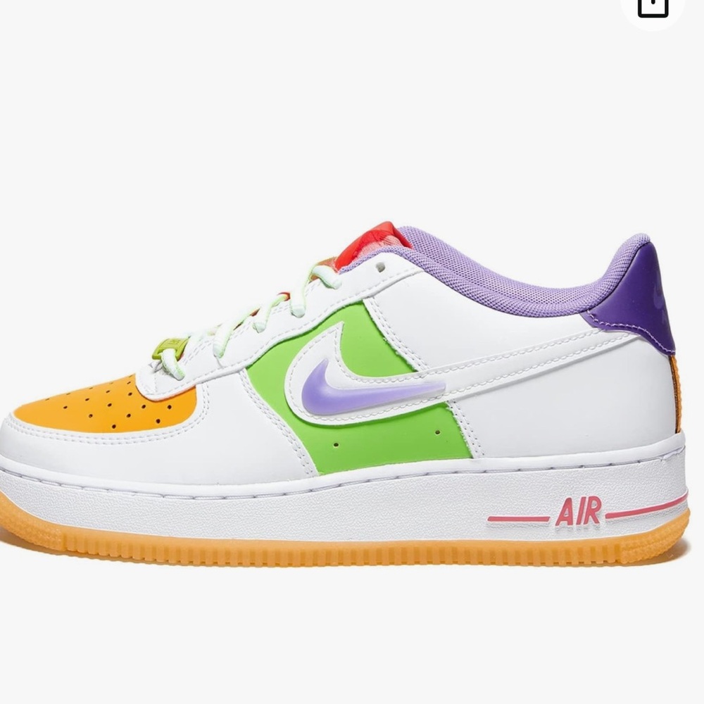 Nike AIR FORCE 1 LV8 1 (GS) youth size 6.5 unisex brand new with box .